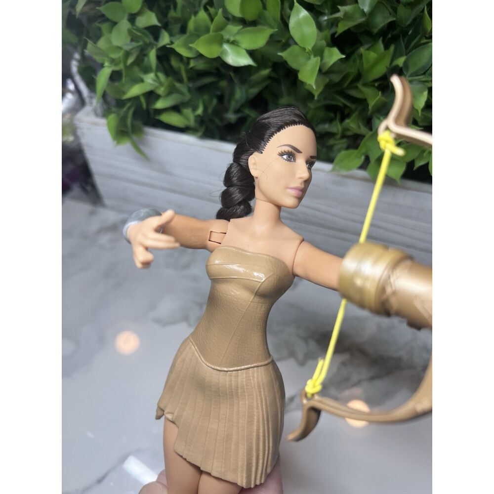 BARBIE-WONDER WOMAN 12" DOLL FROM PARADISE ISLAND SET - Picture 4 of 4